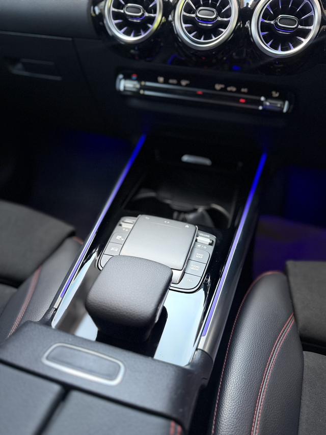Benz GLA200 AMG ปี 2022 รถมือเดียว ไมล์น้อย รูปที่ 16