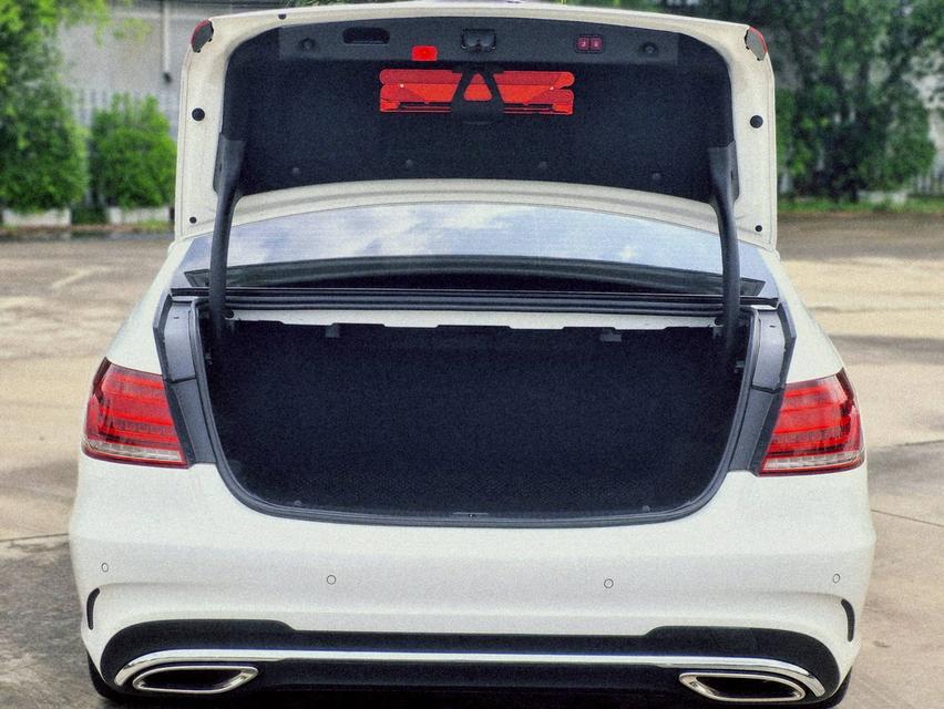 Benz E 200 CGI AMG Package ปี 2014 ไมล์ 14x,xxx km. 16