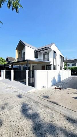ขายบ้านเดี่ยว2ชั้น 42 ตร.ว. ย่านสุขุมวิทบางจากเขตพระโขนงหลังมุมรีโนเวทใหม่ใกล้BTSบางจาก 14