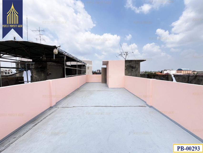 ขายอาคารพาณิชย์ นาคนิวาส สามชั้นครึ่งมีดาดฟ้า 16.5 ตรว. 9