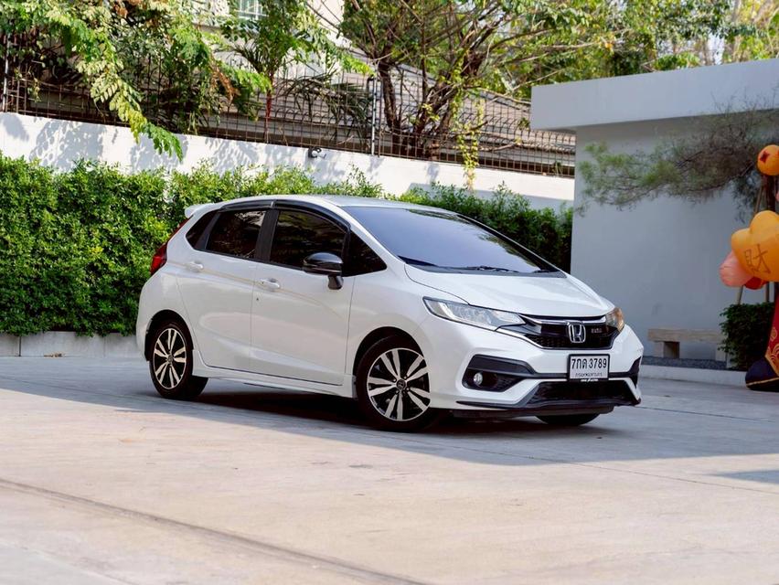 Honda jazz 1.5 RS ปีจด 2018 ♨️ #ประกันเครื่องเกียร์3ปี3หมื่นkm♨️ รูปที่ 3