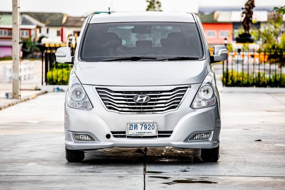 Hyundai H1 Deluxe 2.5 2009 รหัส GT7920 2