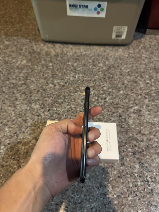 ขายๆๆๆถูกๆๆไอโฟนSEสีSpace Gray 128กิ๊กสูนTrueใช้งานปกติหมดทุกๆฟังชั่นเครื่องรีสโตได้ตลอดไม่มีติดไอคราว Model TH/A สภาพ: 90% ราคา: 3590 มารับเอง 309 5