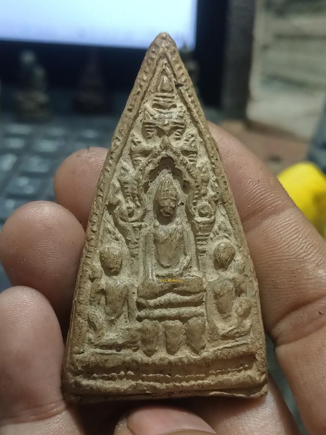 พระเลี่ยงหลวงกรุวัดประตูลี้จังหวัดลำพูน