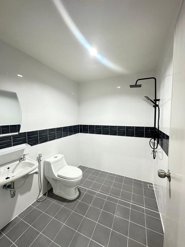 เต็มสิริพรีว่า ประชาสำราญ 7