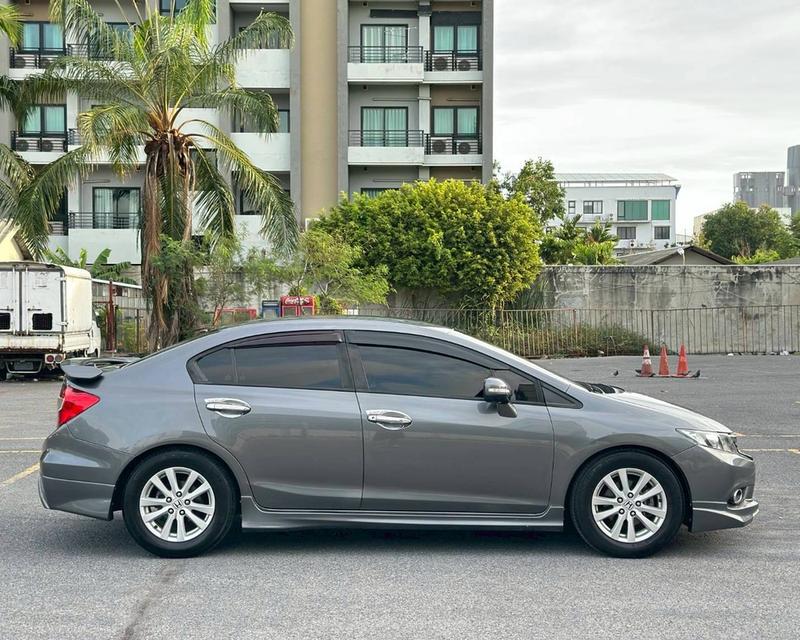 2013 Honda civic 1.8 at 6