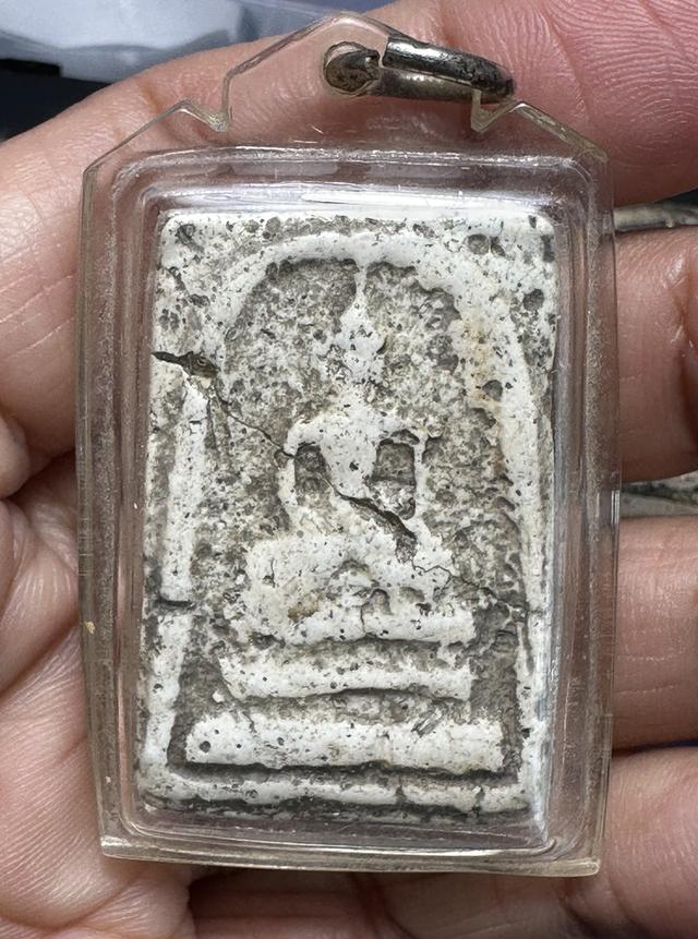พระสมเด็จเก่า หักซ่อมเดิม เลี่ยมเก่า