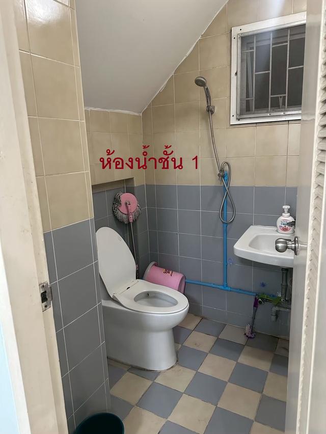 ทาวน์โฮม 3 ชั้น 32 ตรวจ. หมู่บ้าน ซี พี ปาร์คเลน ซอยนวลจันทร์ 12 4 ห้องนอน 3 ห้องนำ้ 2 ห้องโถงใหญ่ 4