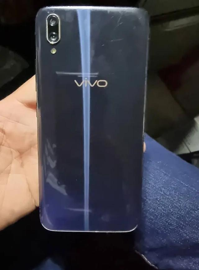 ขายด่วน Vivo V11 3