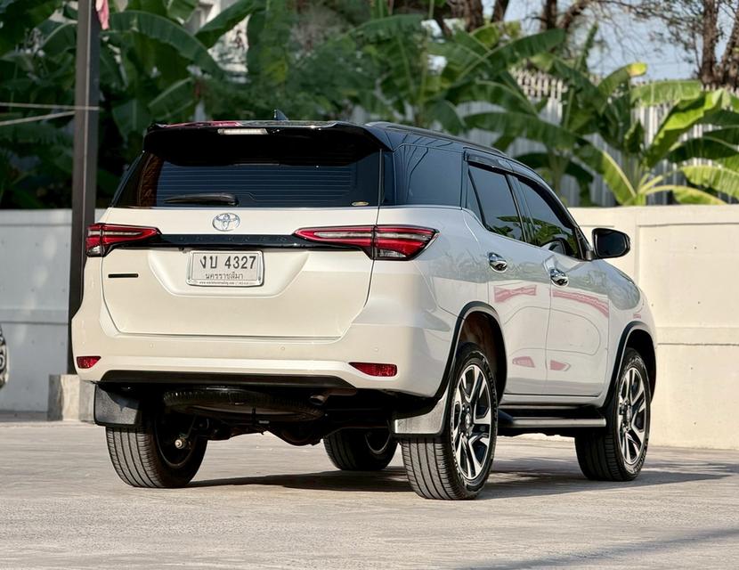 Toyota Fortuner 2.4Commanedr ปี22 รูปที่ 4