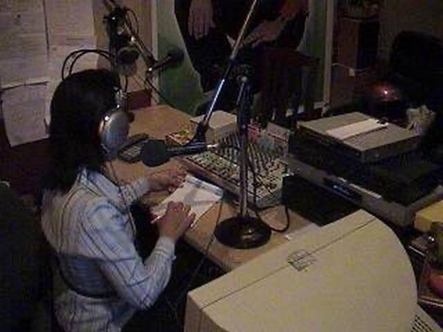 สนใจทรัพย์ดีราคาเงื่อนไขคุยตรงเจ้าของได้ สถานีวิทยุชุมชนคลื่น FM จดทะเบียนถูกต้องขึ้นต่อ กสทช. ทำต่อได้เลย โทร 083-00529 2
