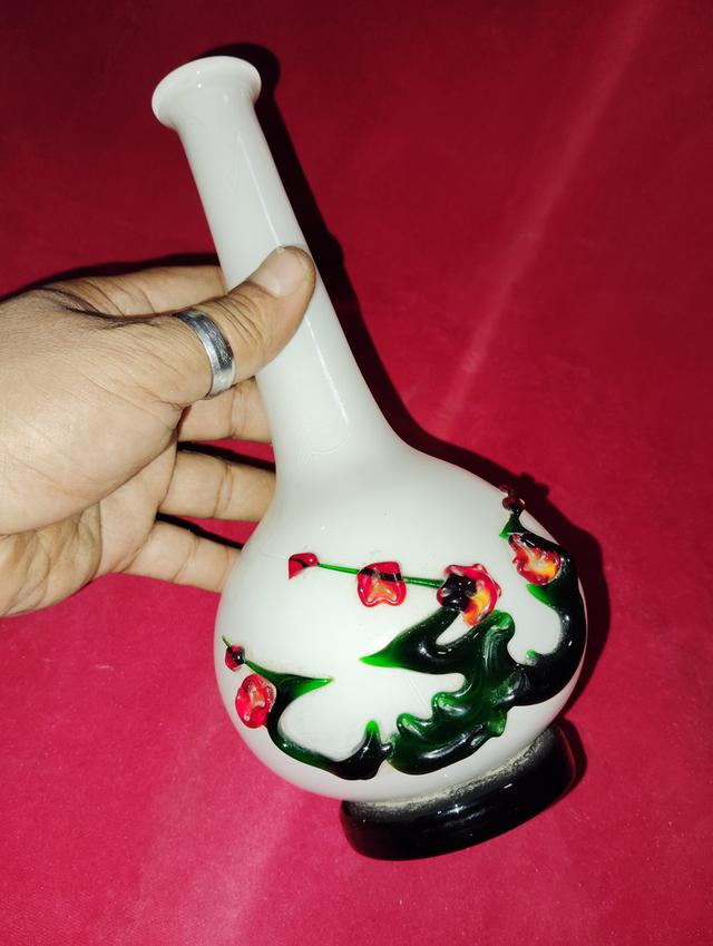แจกัน Murano blown glass vase, white glass and green and red floral decoration  2