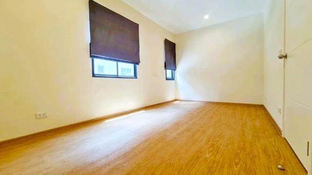 เฉลิมพระเกียรติร.9 ให้เช่าทาวน์โฮมพรีเมี่ยม 3ชั้น ชั้นลอย 18ตร.วา.ARLบ้านทับช้าง 900ม.220ตร.ม. 3นอน จัดเต็มเฟอร์ฯ รพ.สิร 8