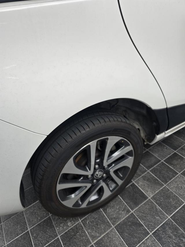 TOYOTA SIENTA 1.5 V 2017