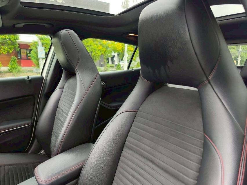 รหัสรถ KPV6959 2020 BENZ GLA-250 AMG สีขาว 9