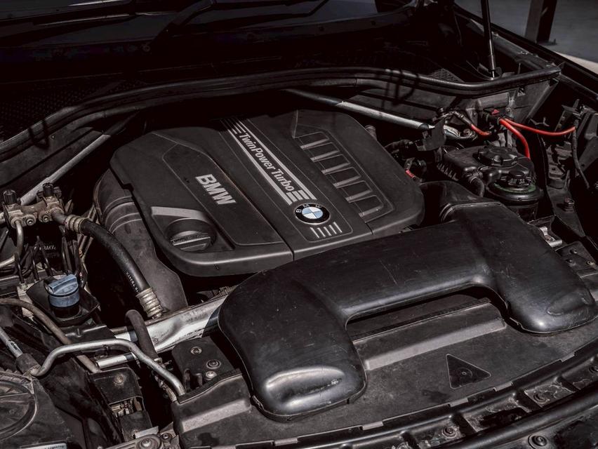 รหัสรถ 67GG1551 🔥 #BMW #X6 xDrive30d M Sport ปี 2016 (F16) 🔥 ดีเซล 6 สูบ ตัวแรง สายสปอร์ตหรู รูปที่ 2