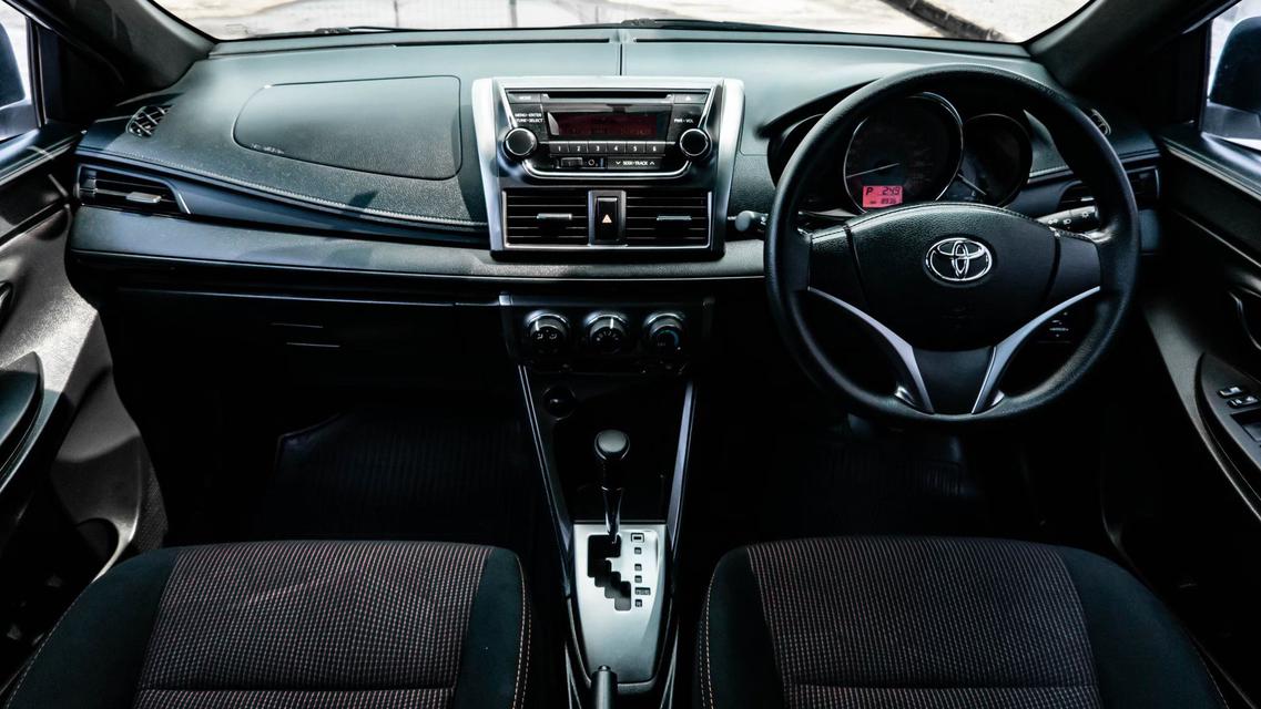 Toyota Yaris 1.2 E ปี 2014 สีขาว 5