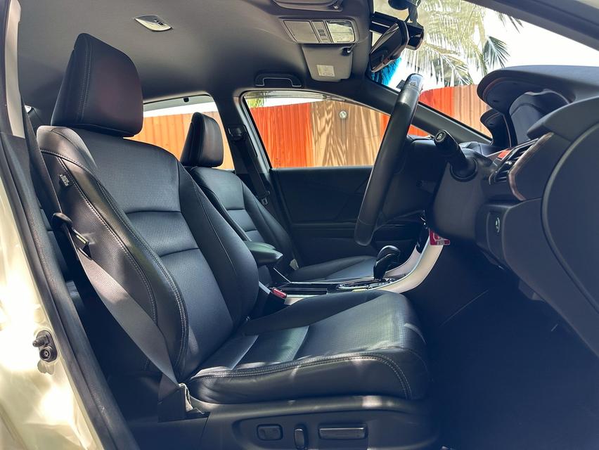 รหัสรถ PAT9325 Honda Accord 2.0EL A/T สีขาวมุก ปี 2017 6