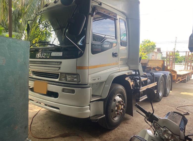 ขายด่วน รถ 2 2ล้อ หัวลากหางโรเบท ISUZU 320แรงม้า