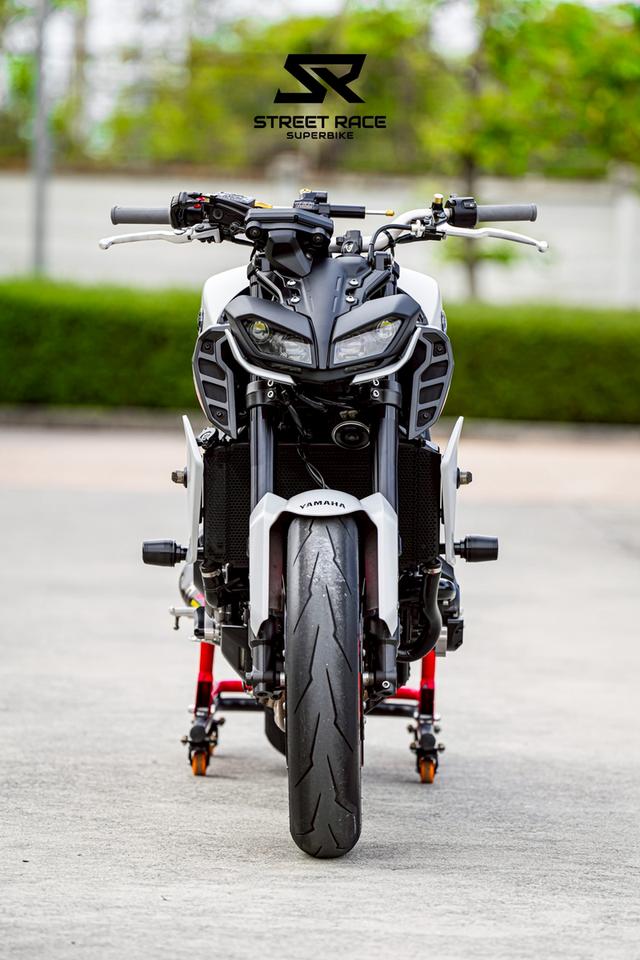 🏍️ #MT09 | 2019 | Rare Factory Grey – Aggressive Naked Style!