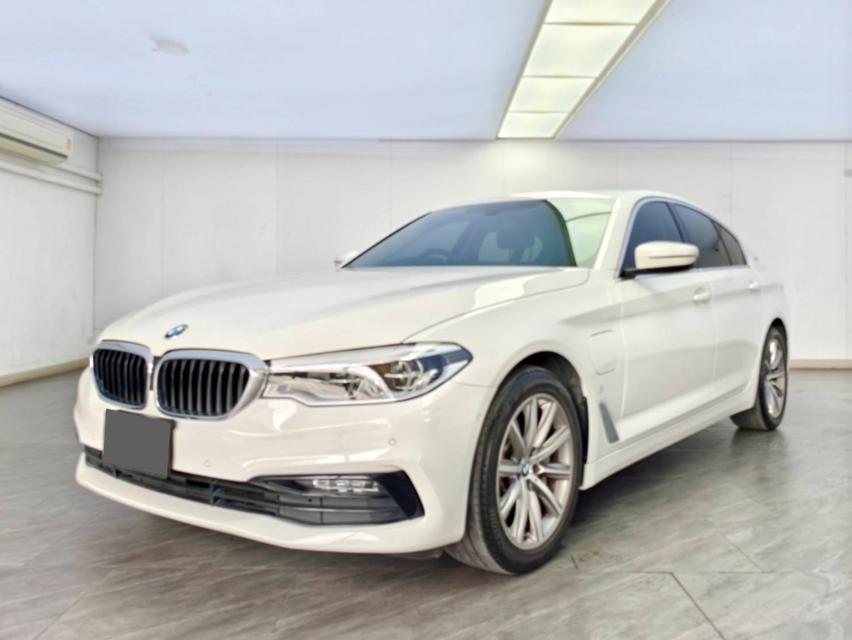 BMW 530e Elite Plug-in Hybrid 2019