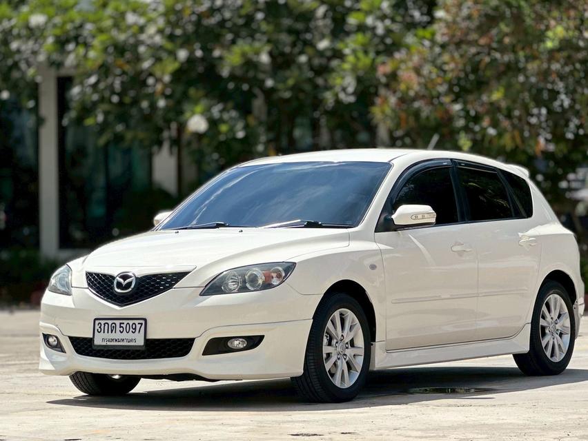 รหัสรถ PAT5097 Mazda 3 1.6 V Hatchback สีขาว ปี 2010