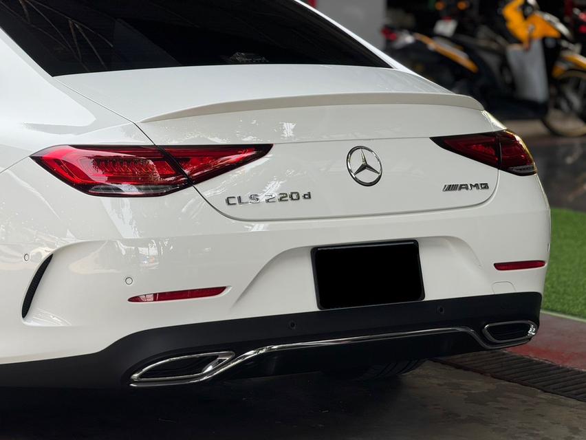 Benz CLS 220d AMG Premium W257 สีขาว Y2024 3