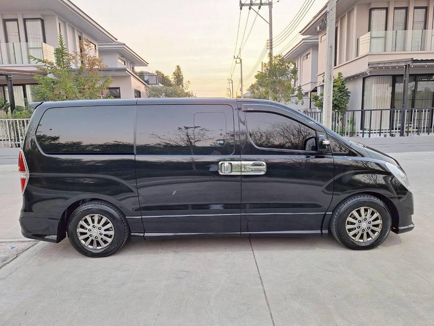 H1 Deluxe 2.5ดีเซล A2 175แรงม้า รุ่นท็อปสุด เกียออโต้ ปี2017 รูปที่ 4