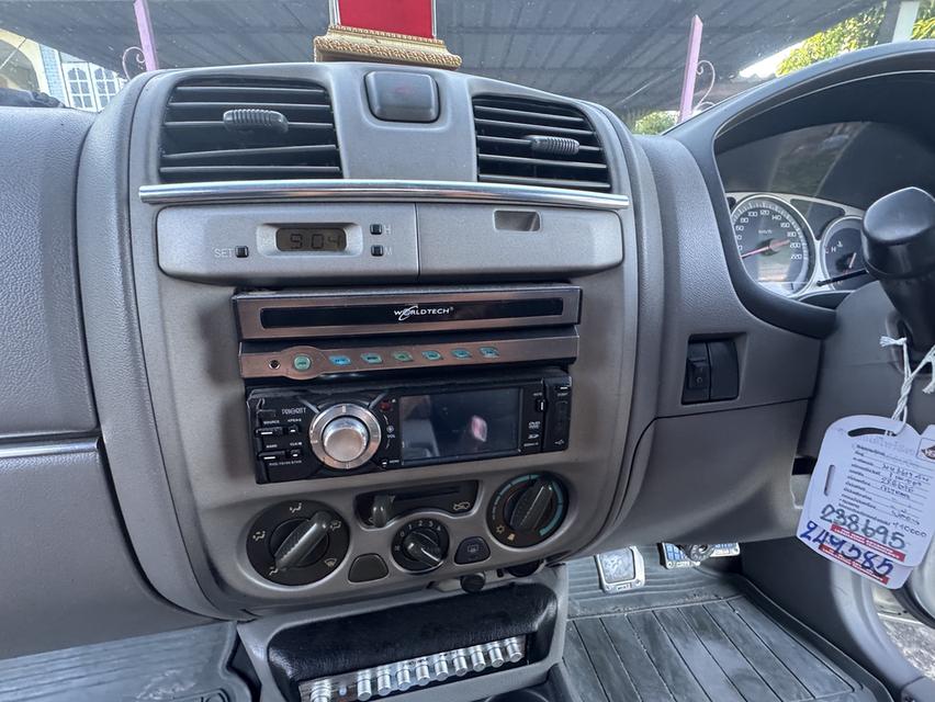 รถยนต์อิซุซุ ดีแมก ปี2005 8