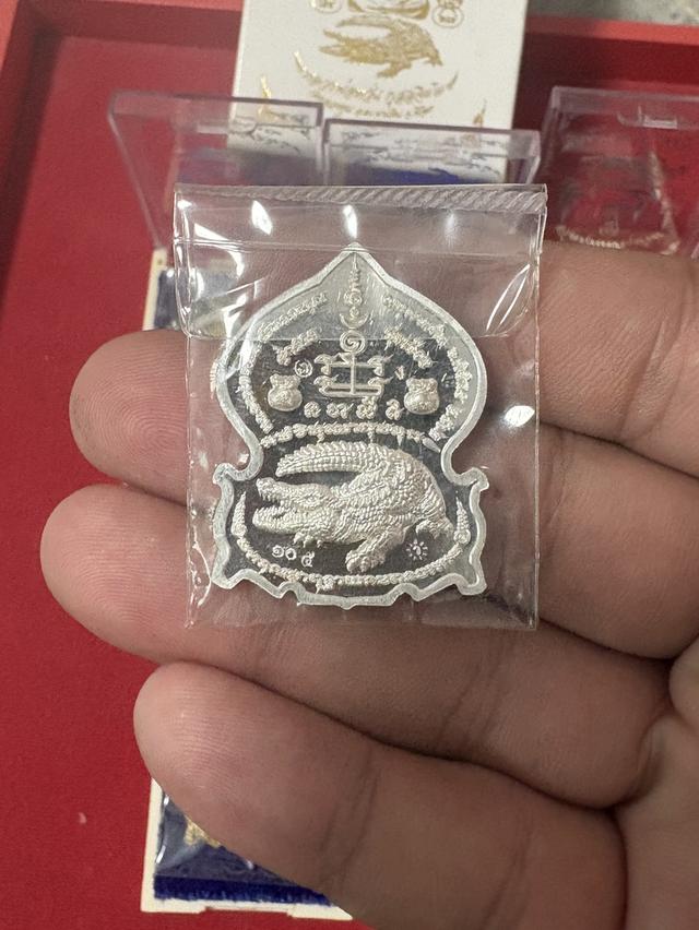 หลวงพ่อหวั่น ชุดกรรมการ เลข105 4