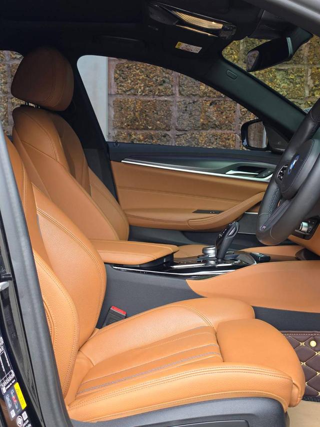 BMW 530e M SPORT LCI ปี 2022 (G30) รถศูนย์มือเดียว เจ้าของเดียว ประวัติศูนย์ครบทุกระยะ รูปที่ 10