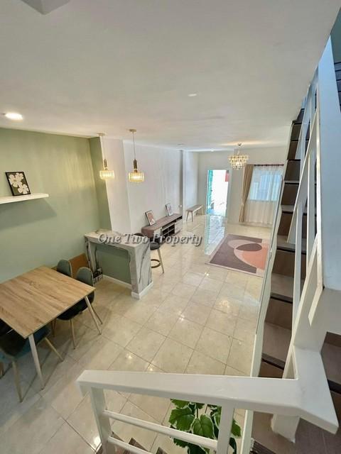 ขายทาวน์เฮ้าส์ 2 ชั้น  หมู่บ้านปัณณธร 3  พรประภานิมิต ตกแต่งครบ ติดถนนหลักของหมู่บ้าน ไม่มีค่าส่วนกลาง 19