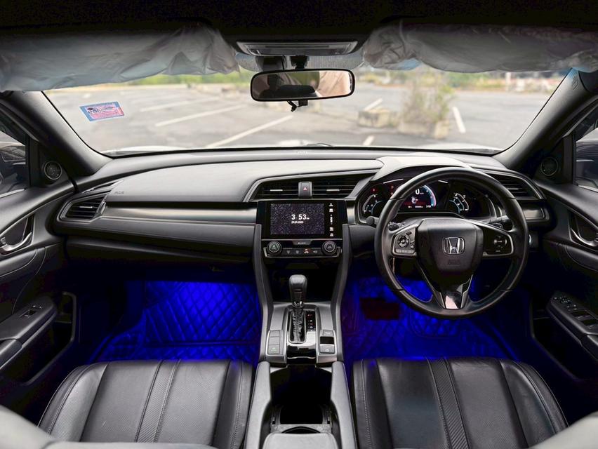 HONDA CIVIC FK  1.5 TURBO  สีขาว  ปี 2019 18