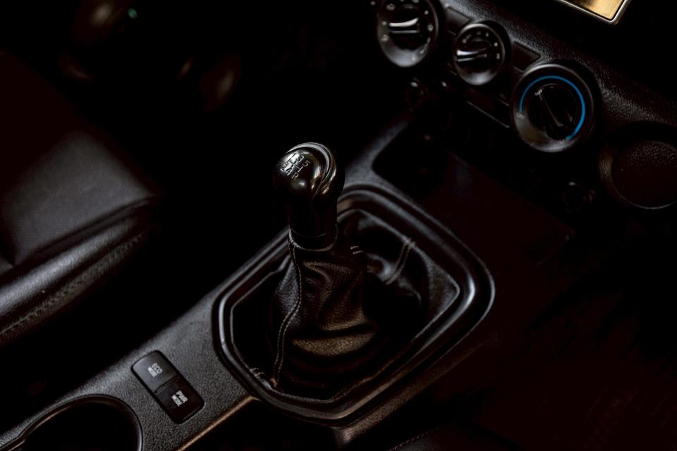 Toyota Revo 2.8J Plus Standard Cab ปี 2018 สีขาว เกียร์ธรรมดา กระจกไฟฟ้า 16