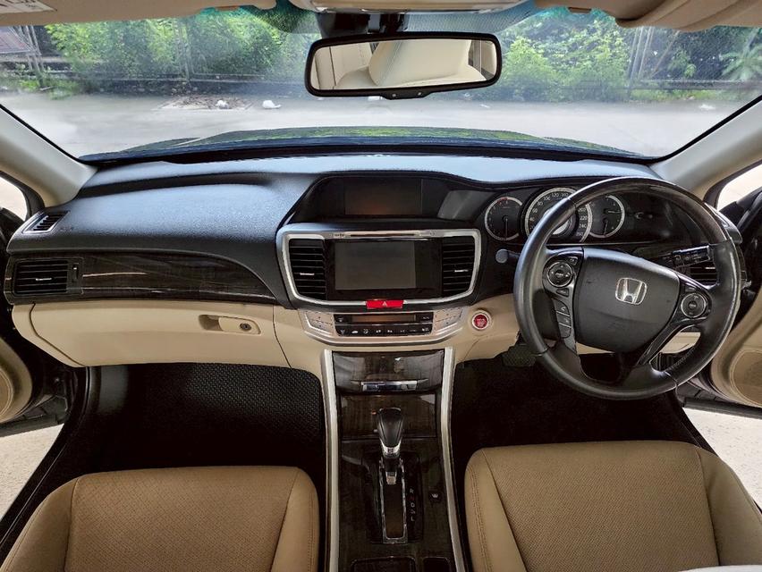 ขายรถ Honda Accord 2.0EL ปี 2015 สีดำ เกียร์ออโต้ 13