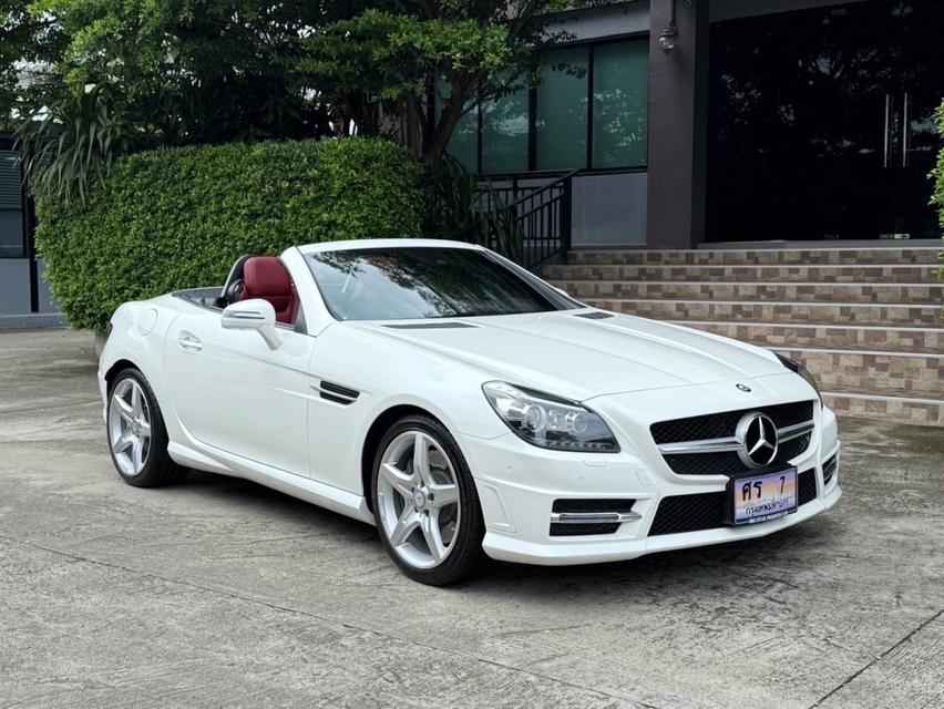 2016 BENZ SLK ( 9 เกียร์ ) รถออกศูนย์ BENZ THAILAND รถวิ่งน้อยเพียง 41,222 กม รถไม่เคยมีอุบัติเหตุครับ