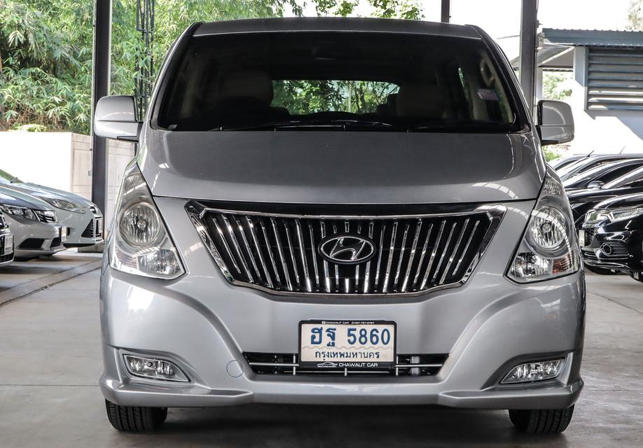 2018 HYUNDAI H-1 2.5 TOURING ดีเซล