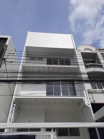 ให้เช่าทาวน์โฮม3ชั้น4นอนย่านสุทธิสารรัชดาห้วยขวางใกล้ MRTสุทธิสาร 750 เมตร เหมาะอยู่อาศัย หรือ โฮมออฟฟิศ หรือair bnb 1