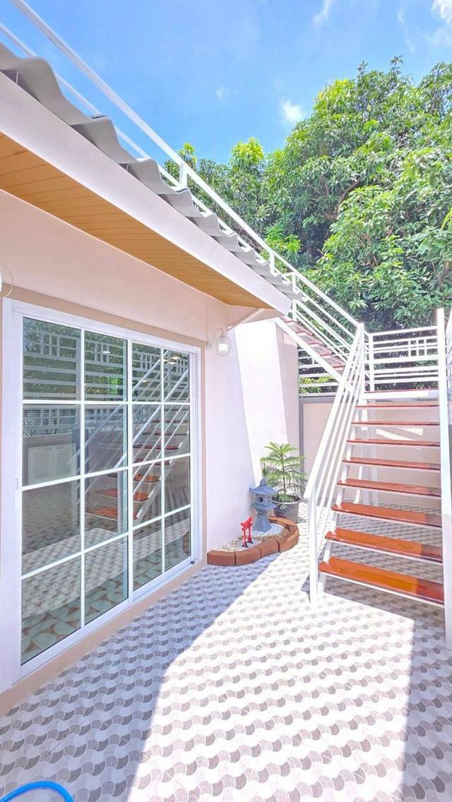 🪴หมู่บ้านพระปิ่น3  บางใหญ่ 🪴ทาวน์เฮ้าส์ 2 ชั้น หลังริม  มีระเบียงรับลมด้านหลังบ้าน มีพื้นที่ด้านข้าง  หมู่บ้านติดถนนกาญจนาฯ บางใหญ่ 2