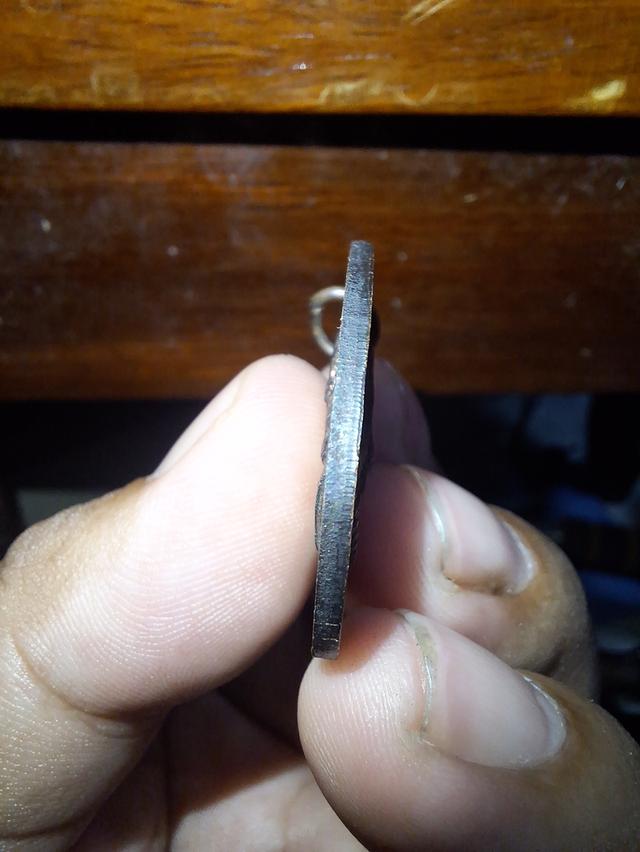 เหรียญหลวงพ่อโต วัดสี่ร้อย จ.อ่างทอง 19