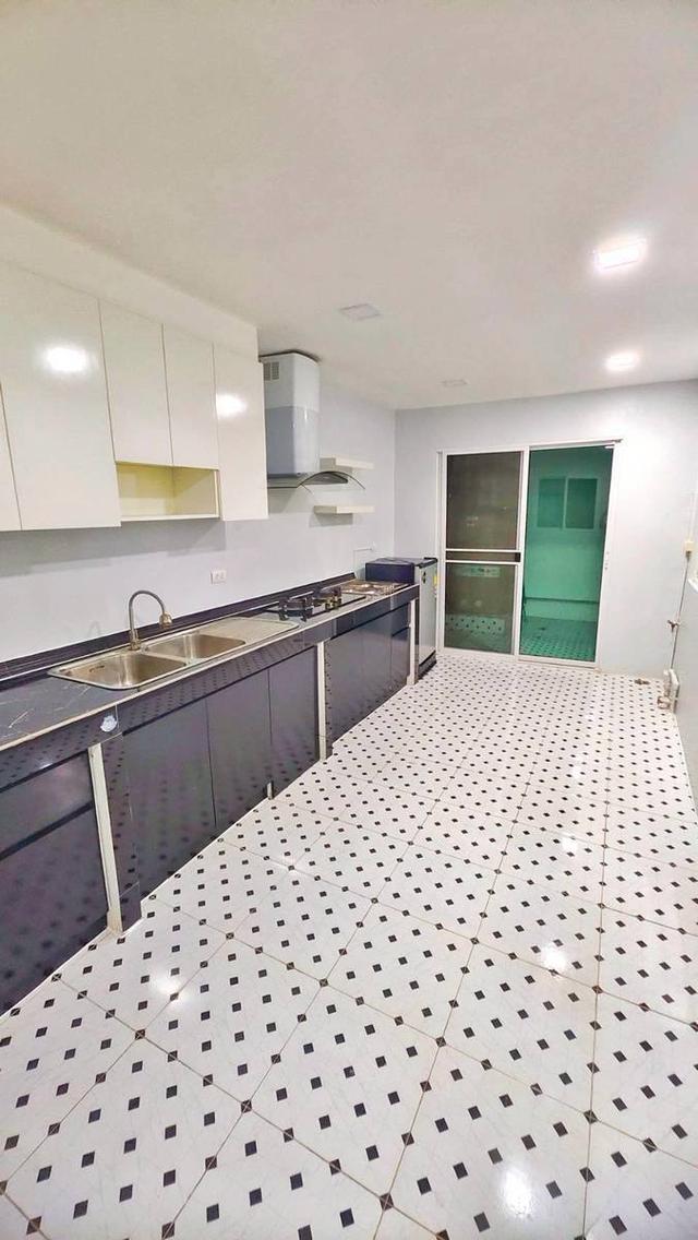 ให้เช่า เดอะ วิลเลจ เอ็กซ์คลูซีฟ บางนา กม. 10 - พร้อมอยู่ 3