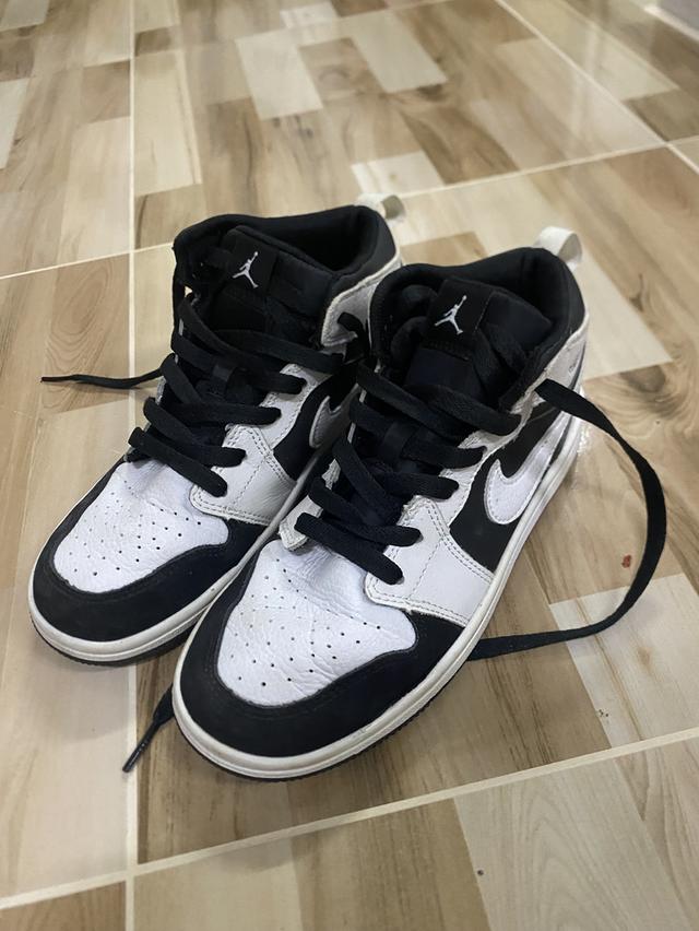  Nike  5