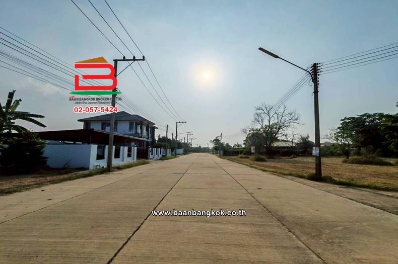 ที่ดินเปล่า เนื้อที่ 112 ตร.ว. หมู่บ้านเดอะลากูล 1-2 ถนนปทุมธานี-สามโคก-เสนา ตำบลท้ายเกาะ อำเภอสามโคก ปทุมธานี 11