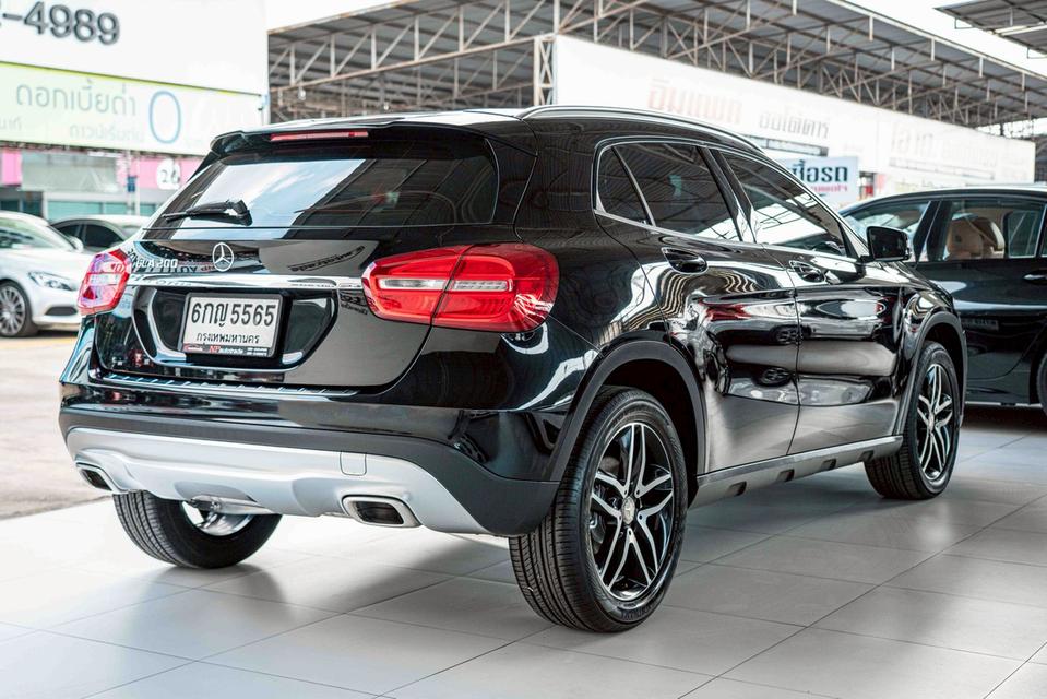 รหัสรถ NP5565 BENZ GLA200 URBAN ปีรถ : 2017 8