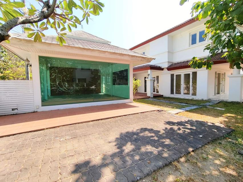 ขายด่วน บ้านเดี่ยวไซส์ใหญ่ 103 ตรว.มบ.โรยัลปาร์ควิลล์ สุวินทวงศ์ 44 พร้อมอยู่ ติดถนนใหญ่ 18