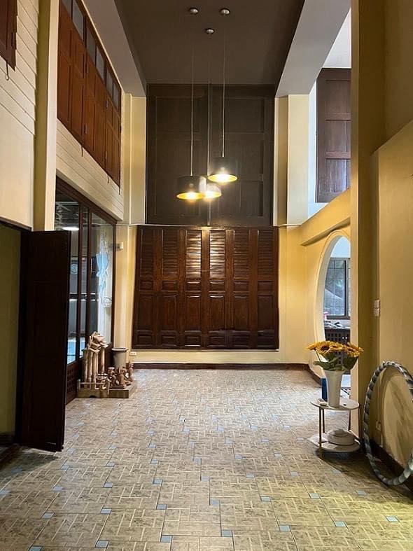 🏡🏢 ให้เช่าด่วน! โฮมออฟฟิศ/บ้านเดี่ยว 2 ชั้น โชคชัย 4 พื้นที่ใช้สอย 500 ตร.ม. รีโนเวทใหม่! 4+1 ห้องนอน จอดรถได้ 3-8 คัน 🚗 45,000 บาท/เดือน 6