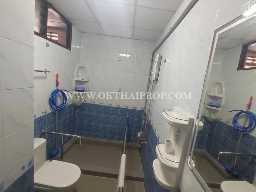 อาคารพาณิชย์ 4.5 ชั้น 3 คูหาติดกัน หมู่บ้านริมน้ำ จรัญสนิทวงศ์-บางพลัด ใกล้ MRT สิรินธร 17