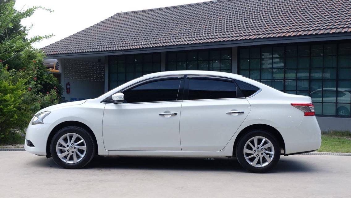 รหัสรถ KN8558 : NISSAN SYLPHY 1.6 V 2013