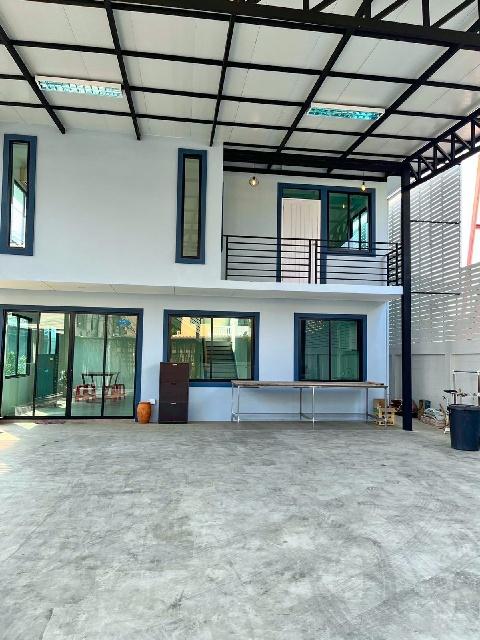 บ้านเดี่ยว 2 ชั้น เพิ่งรีโนเวทใหม่ 58 ตร.วา.232 ตร.ม.เหมาะกับทำโฮมออฟฟิศ อยู่อาศัย รร.นานาชาติบริติชโคลัมเบีย 3.5 กม. 4  1