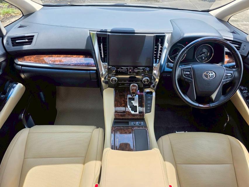 Toyota Alphard 2.5 Hybrid GF สีขาว ปี 2020 ไมล์ 140,000กม. 11